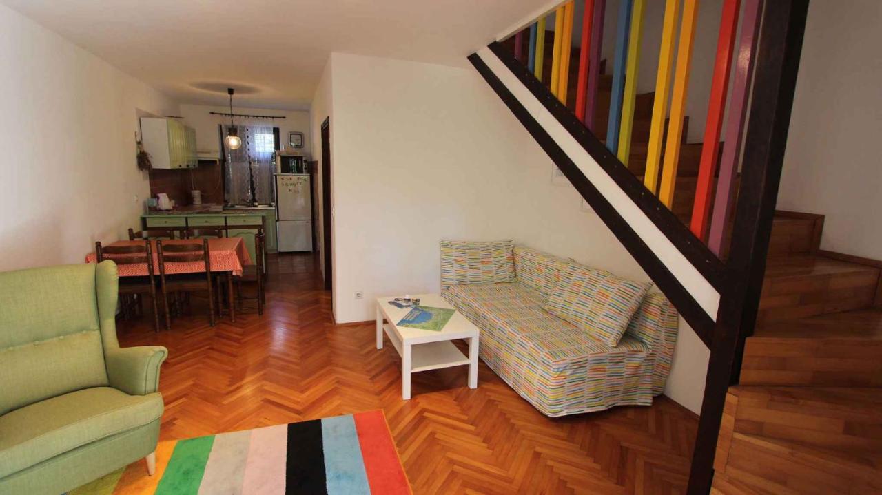 Apartment in Malinska/Insel Krk 13204 Exteriör bild