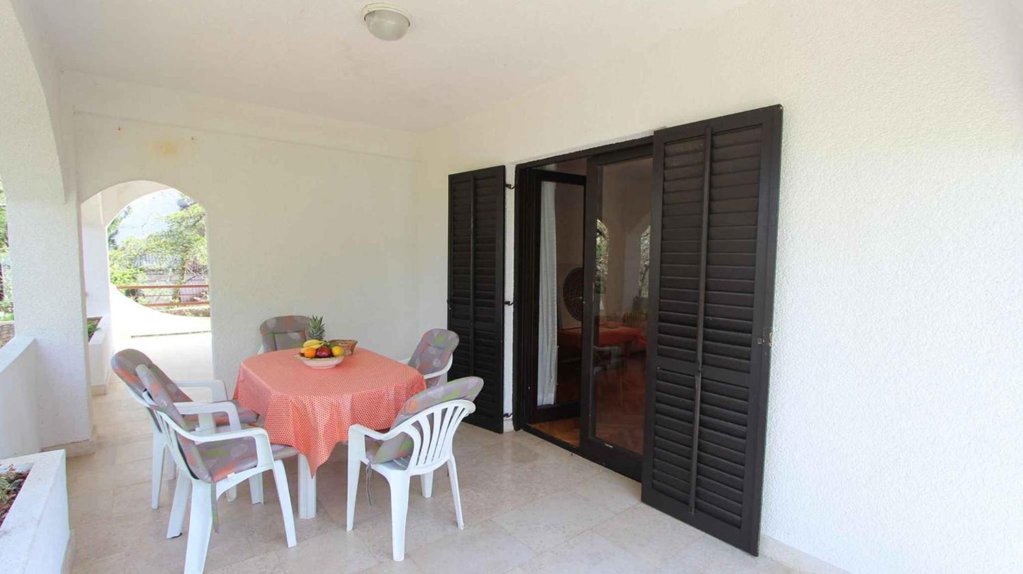 Apartment in Malinska/Insel Krk 13204 Exteriör bild